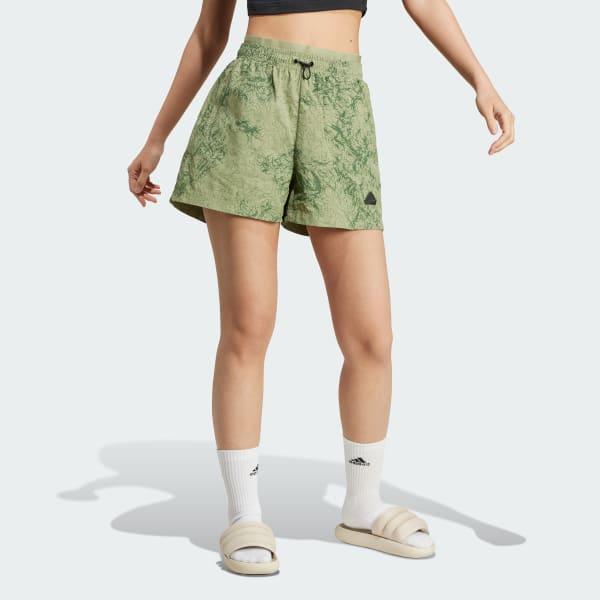 City Escape Woven Shorts Product Image