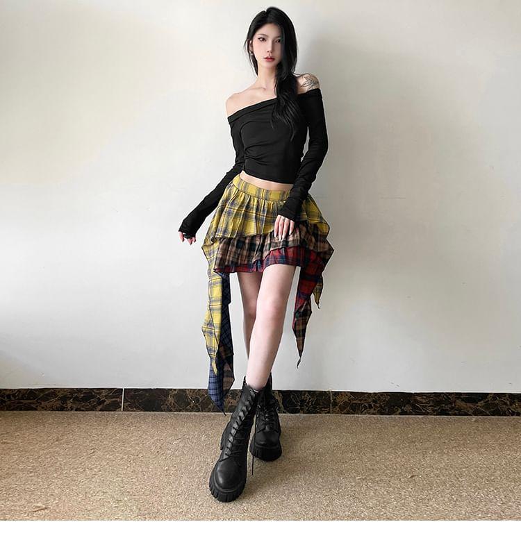 Mid Rise Plaid Asymmetrical Mini A-Line Skirt Product Image