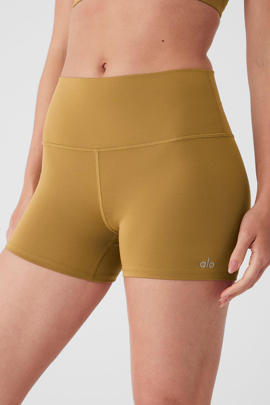 3 High-Waist Airlift Short Green Product Image