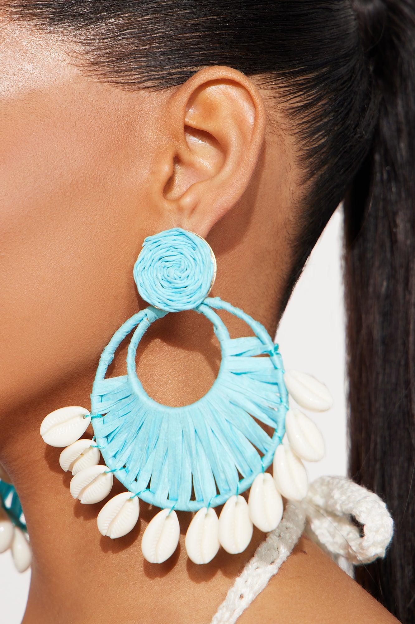 Shells By The Beach Earrings - Turquoise Product Image