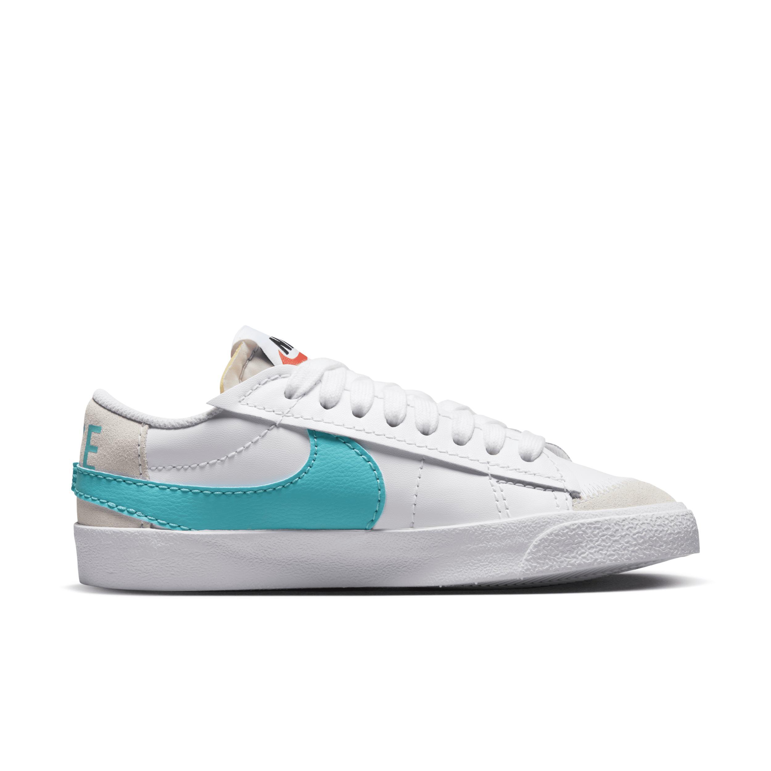 Nike Women's Blazer Low '77 Jumbo Shoes Product Image