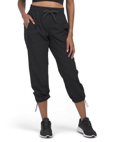 Journey Woven Capri Joggers for Women Product Image