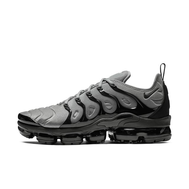 Nike Men's Air VaporMax Plus Shoes Product Image