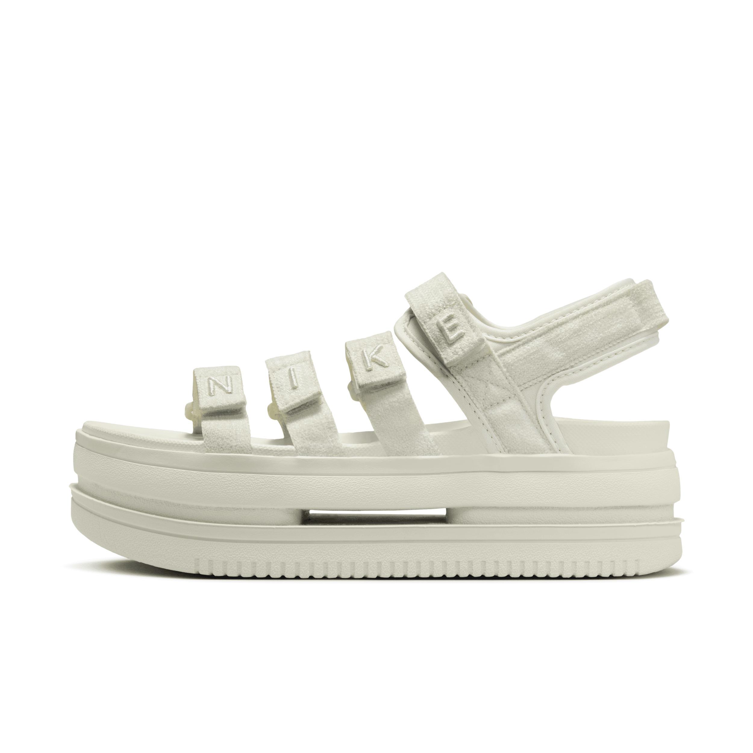 Nike Women's Icon Classic SE Sandals Product Image