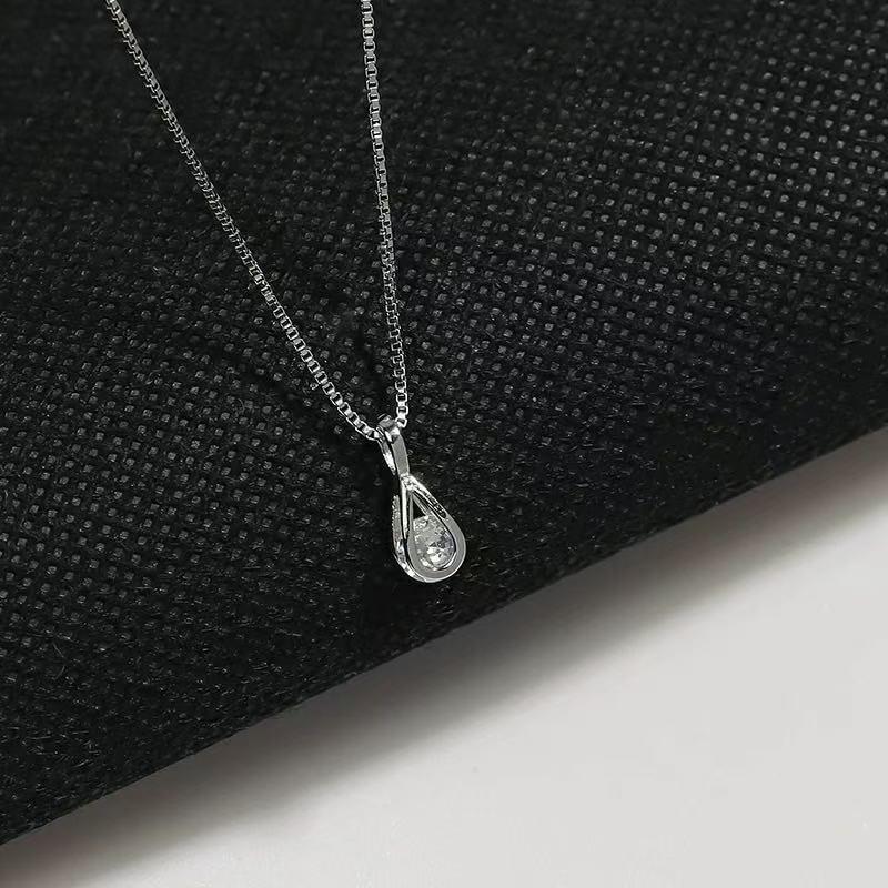 Rhinestone Necklace Product Image