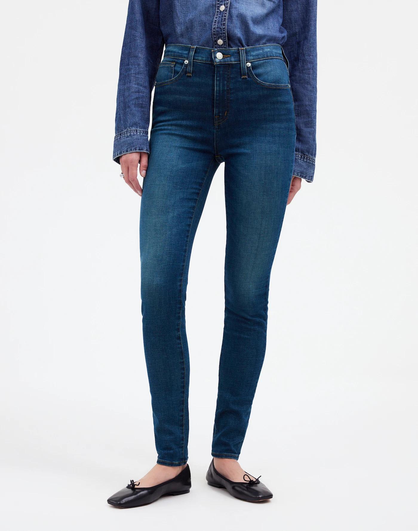 10" High-Rise Skinny Jeans Product Image