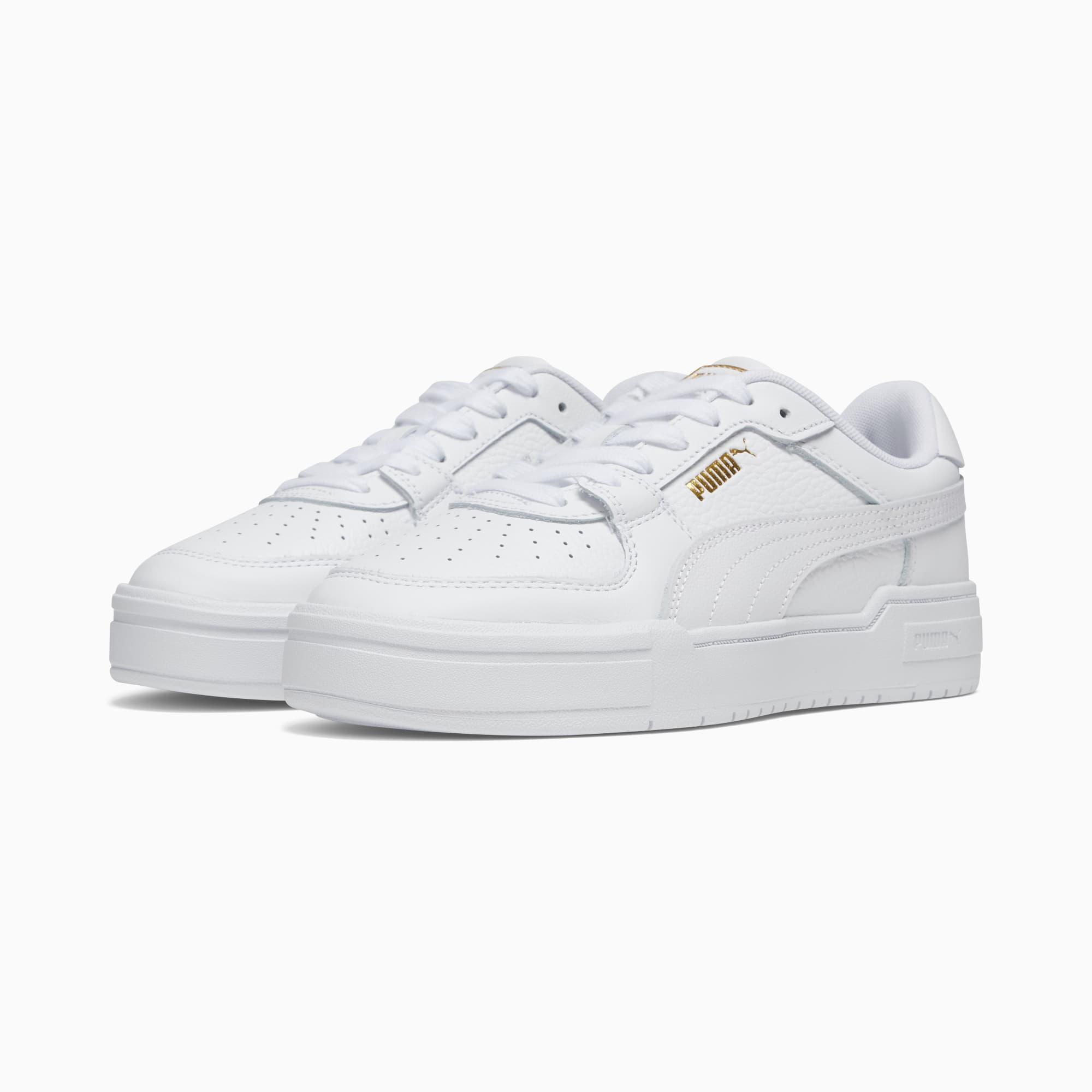 CA Pro Classic Women's Sneakers Product Image