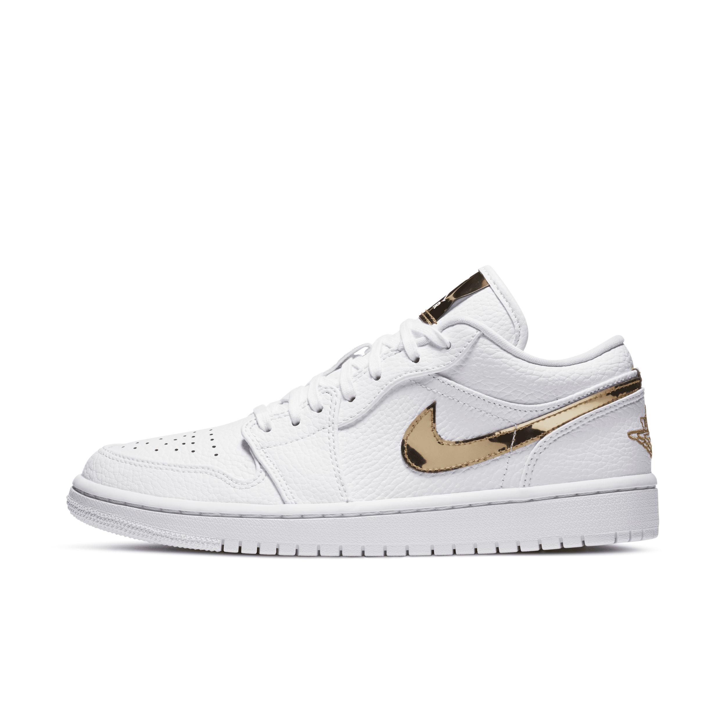 Women's Air Jordan 1 Low SE Shoes Product Image