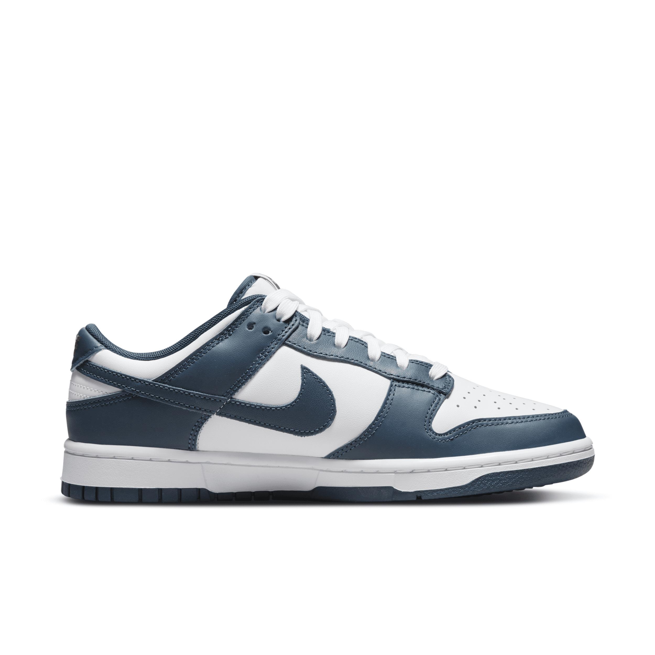 Nike Men's Dunk Low Retro Shoes Product Image