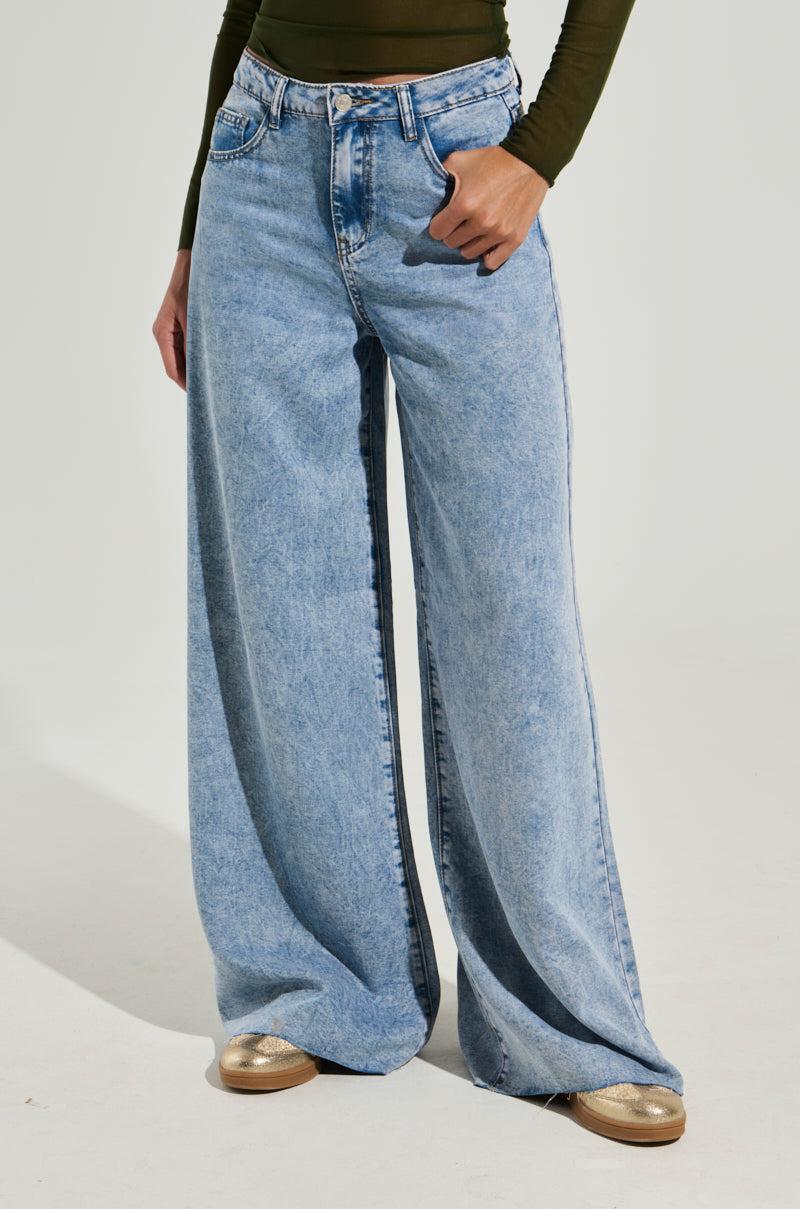 DREAMER WIDE LEG JEAN Product Image