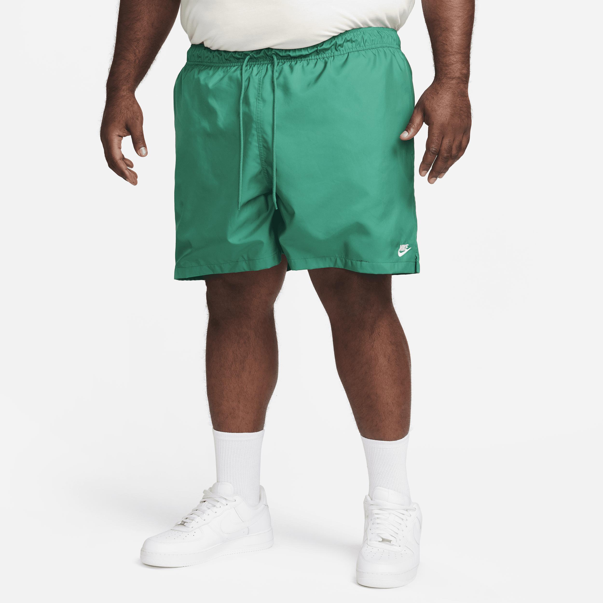 Nike Men's Club Woven Flow Shorts Product Image