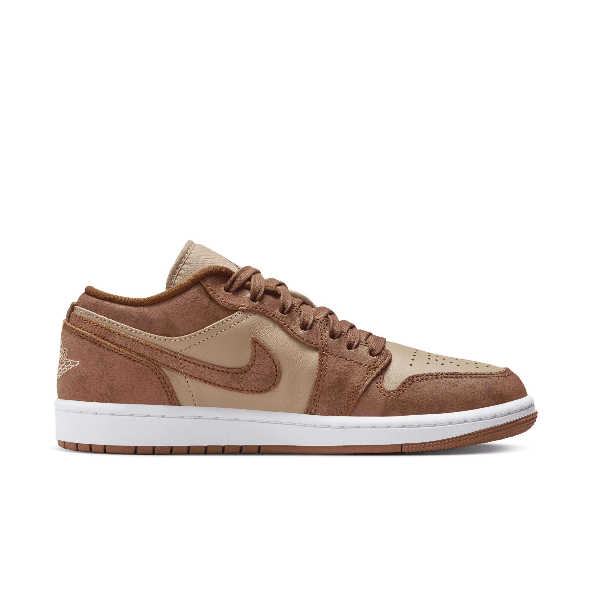 Women's Air Jordan 1 Low SE Shoes Product Image