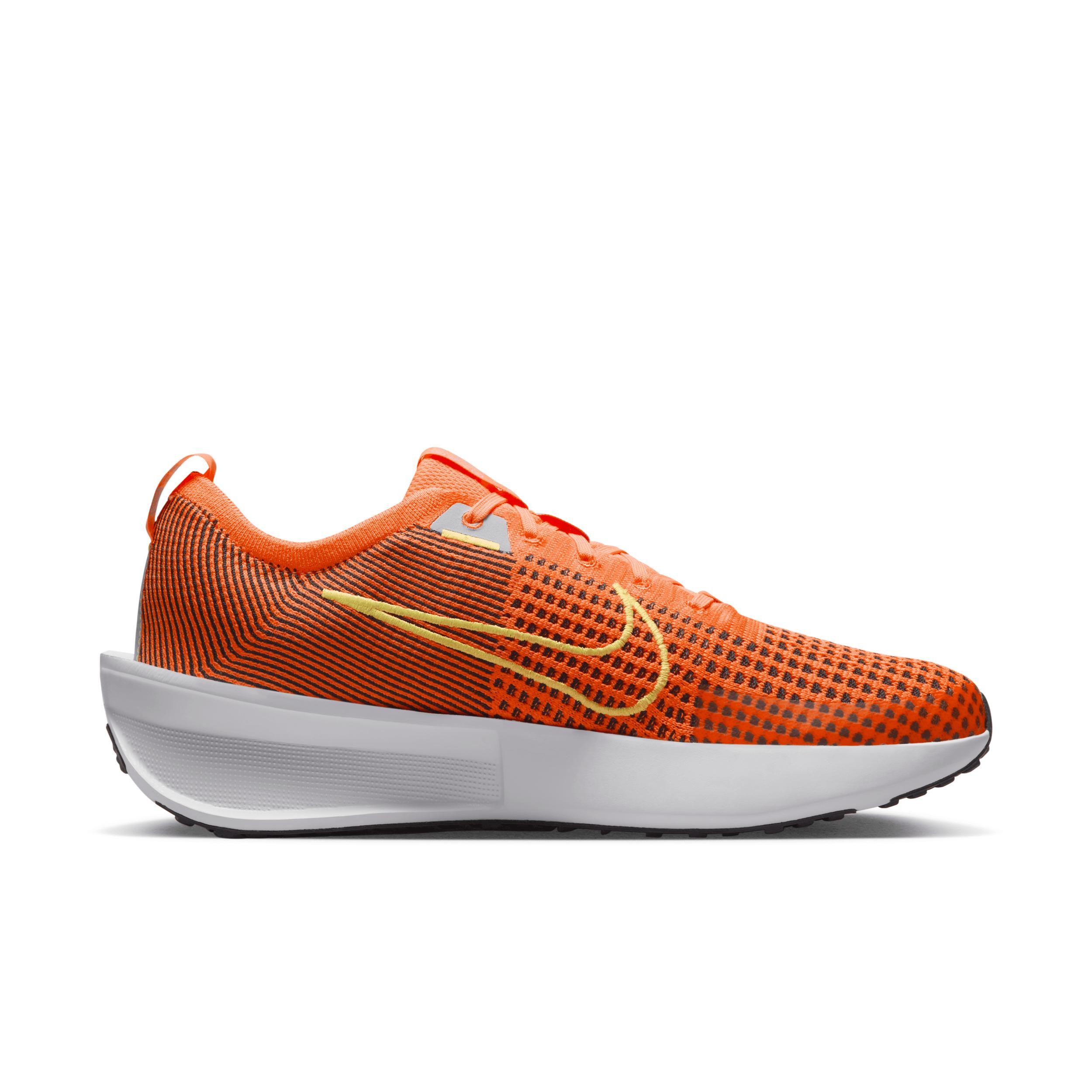 Nike Men's Interact Run SE Road Running Shoes Product Image