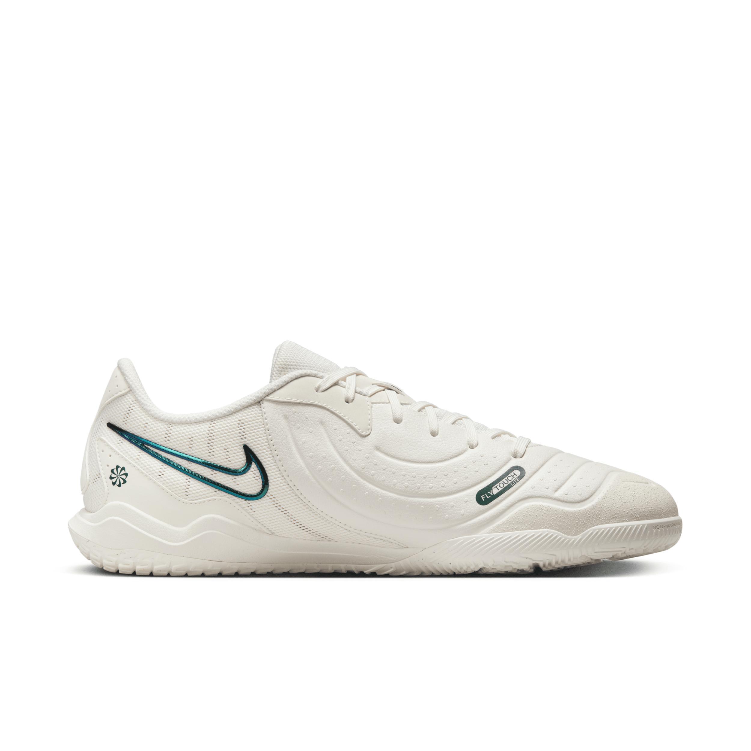 Nike Men's Tiempo Legend 10 Academy 30 IC Low-Top Soccer Shoes Product Image