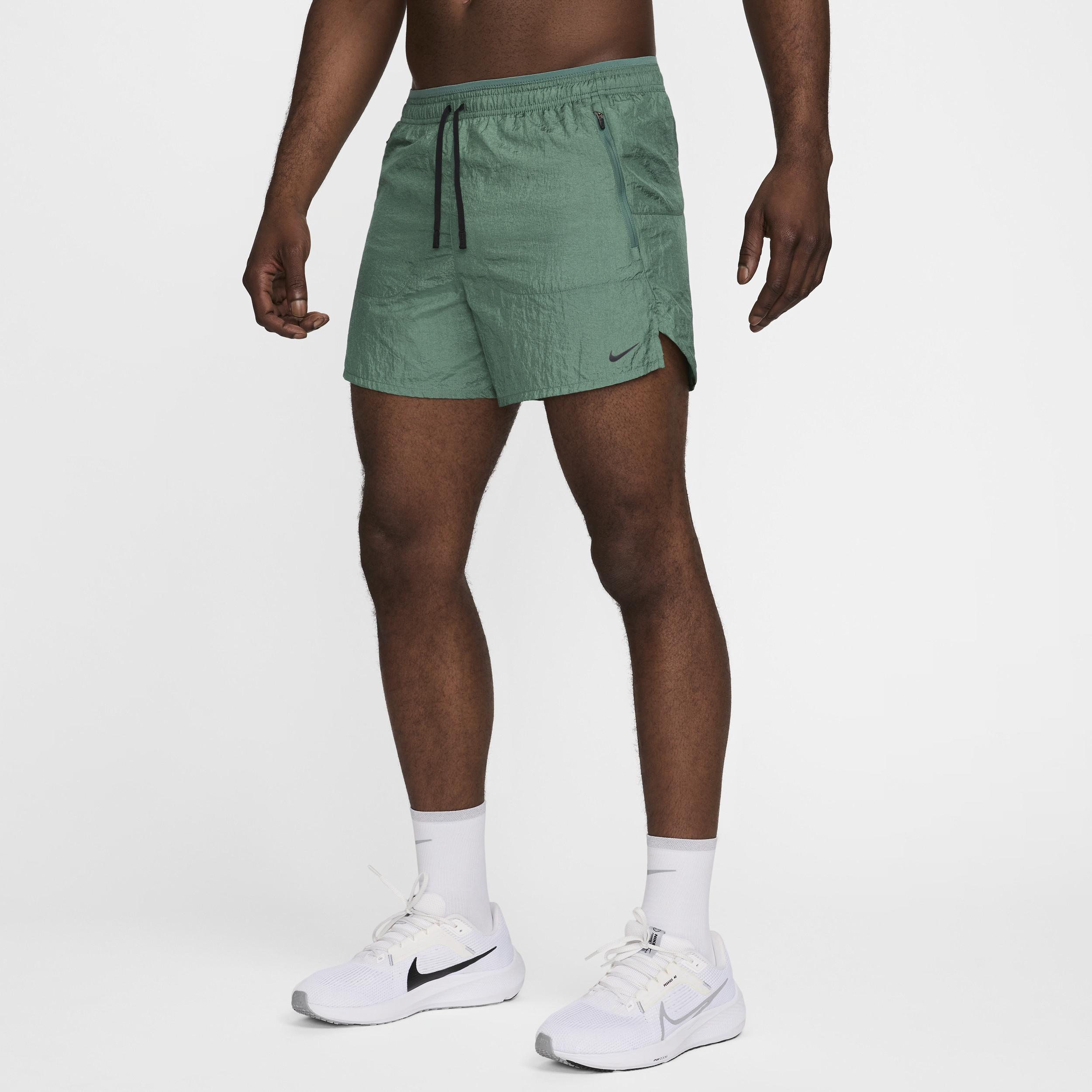 Nike Men's Stride Running Division Dri-FIT 5" Brief-Lined Running Shorts Product Image