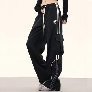 Low Waist Pocket Striped Loose-Fit Wide-Leg Sweatpants Product Image