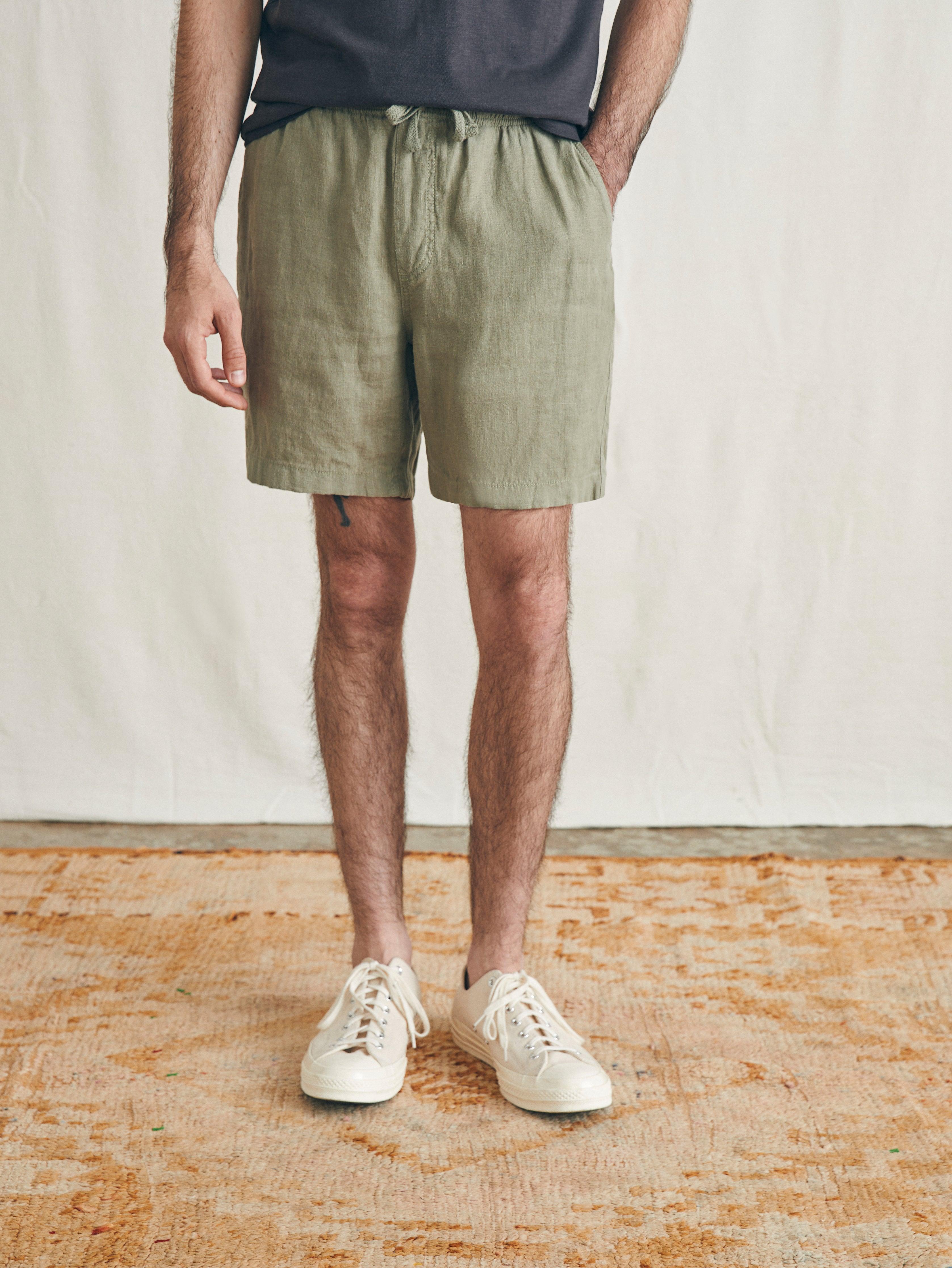 Essential Linen Short (6.5" Inseam) - Canyon Olive Male Product Image