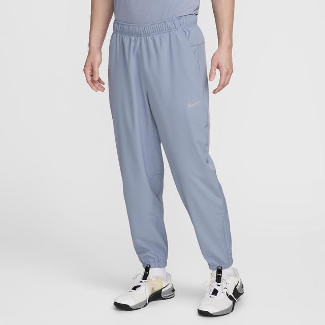 Nike Men's Form Dri-FIT Tapered Versatile Pants Product Image