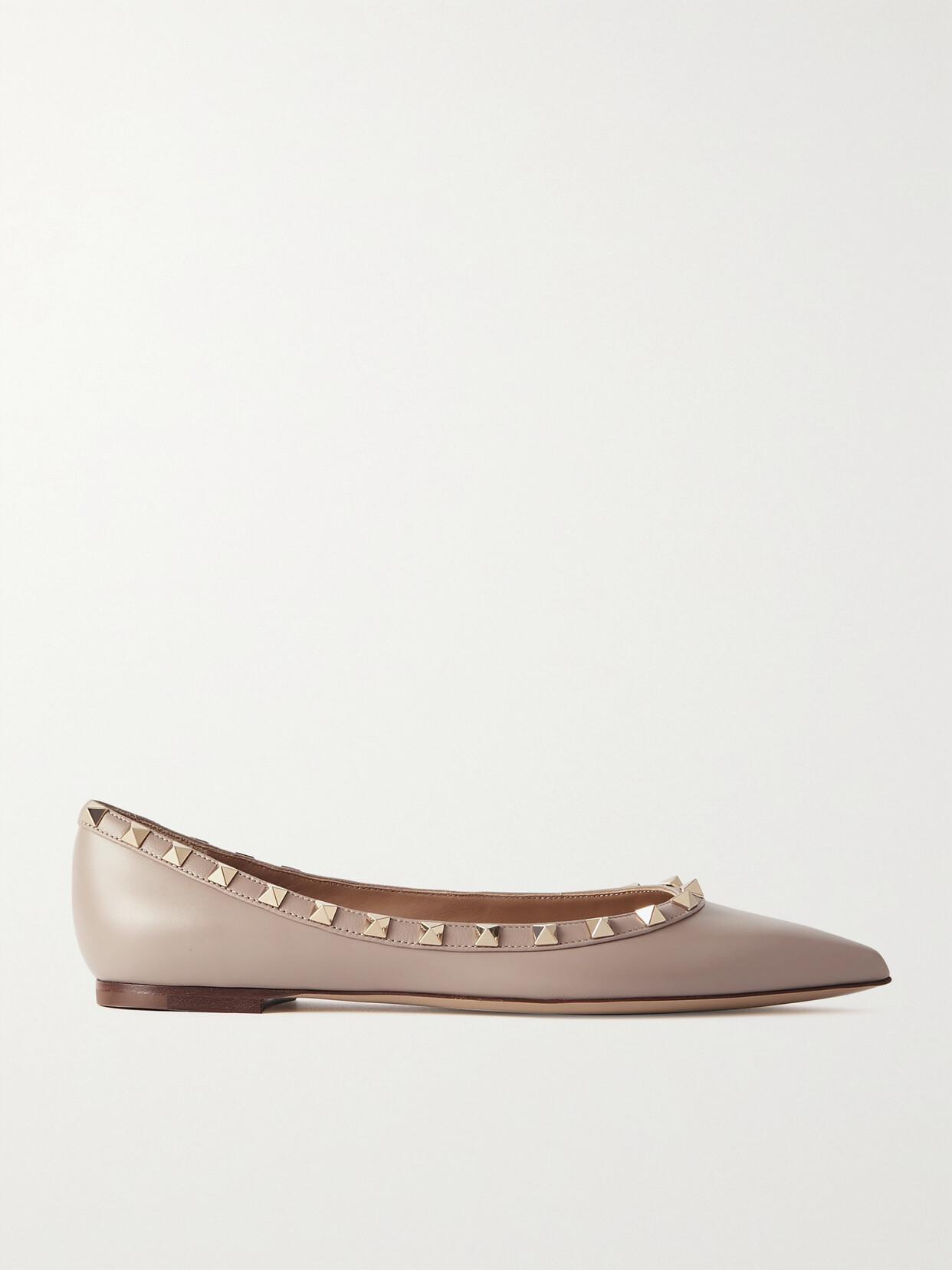 Rockstud Leather Flat In Pink Product Image