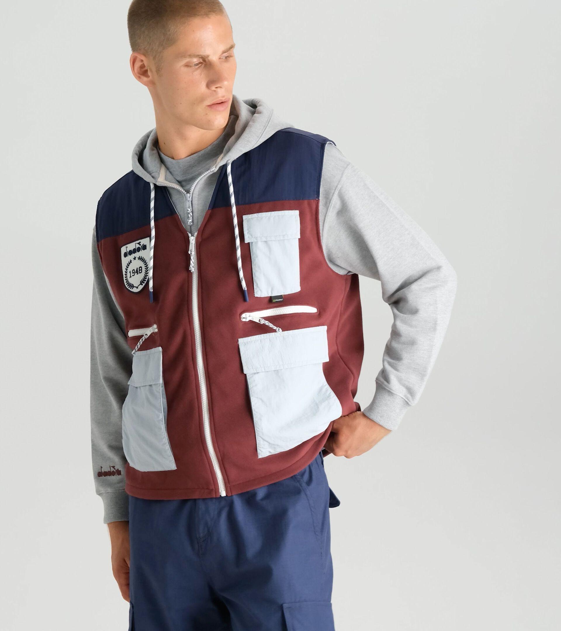 VEST LEGACY Product Image