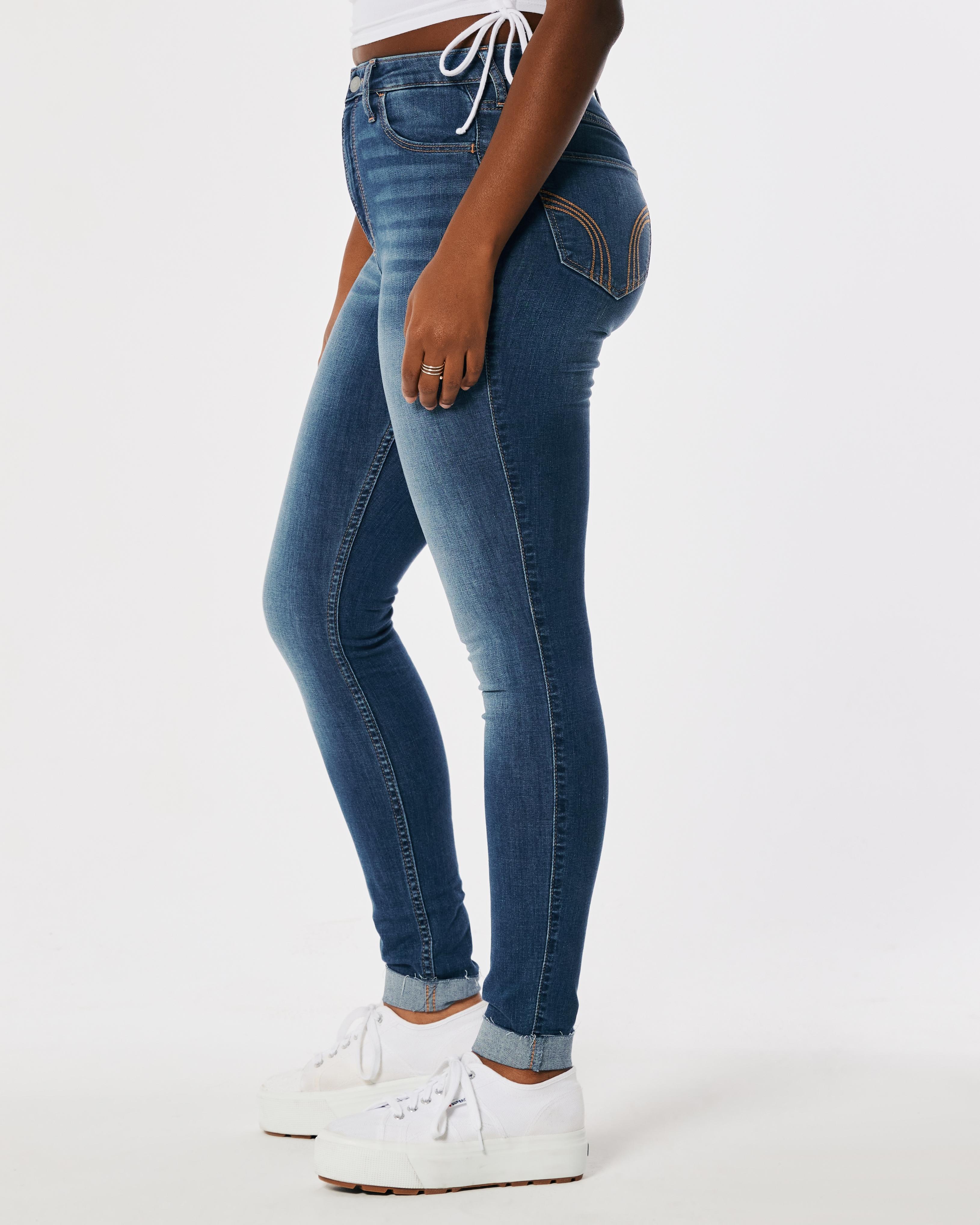 Curvy Ultra High-Rise Medium Wash Super Skinny Jeans Product Image