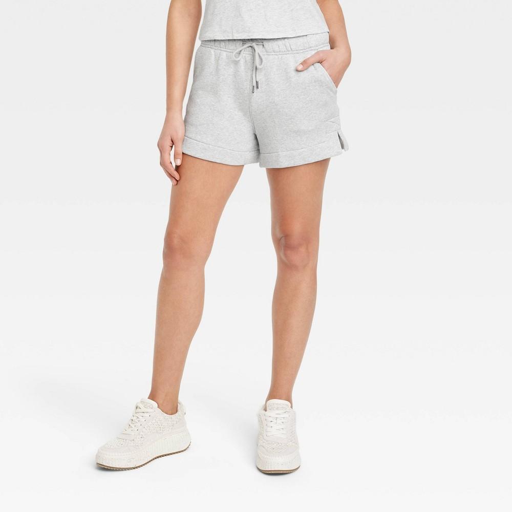 Womens Mid-Rise Fleece Shorts - Universal Thread L Product Image