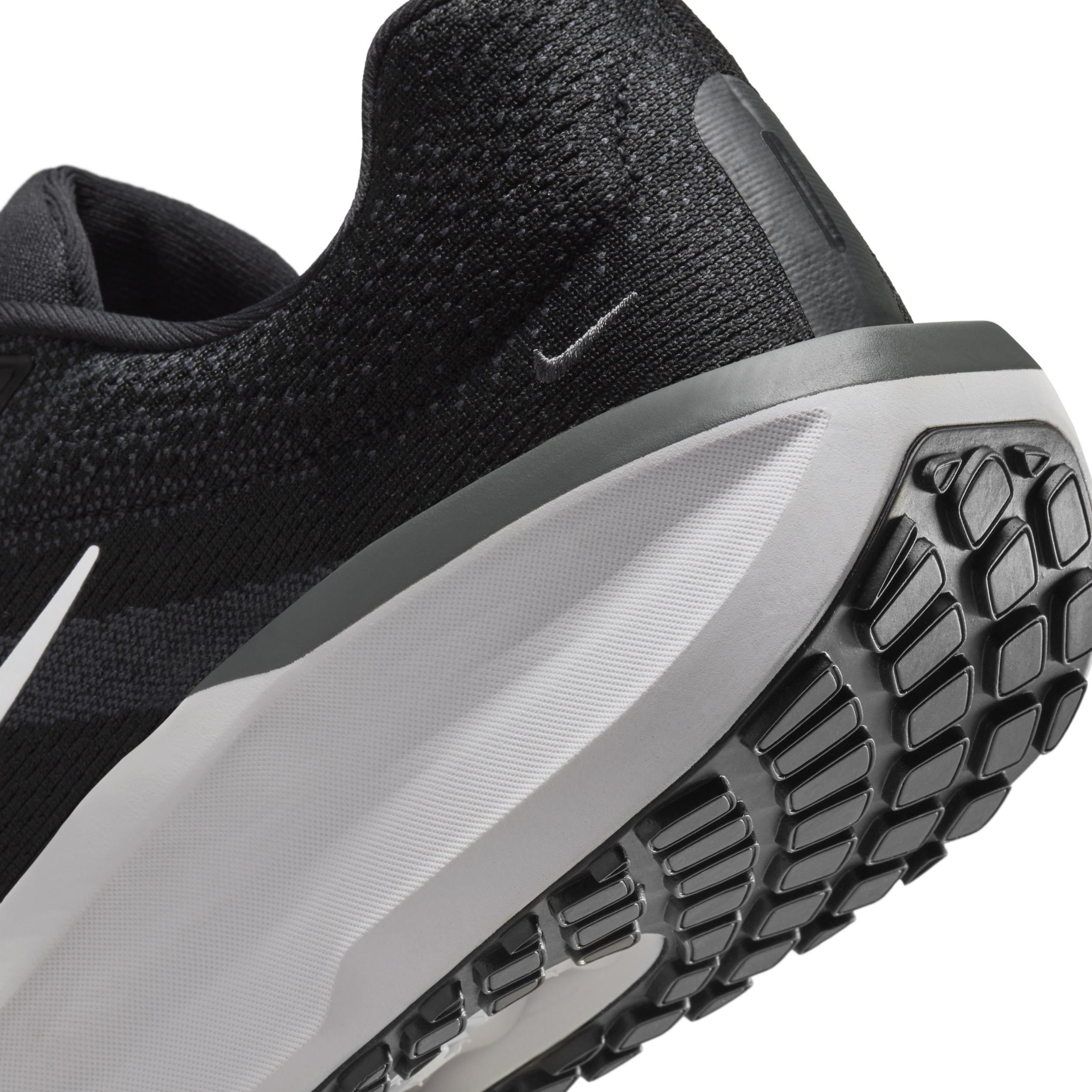 Nike Mens Nike Air Winflow 11 - Mens Shoes White/Black/Anthracite Product Image