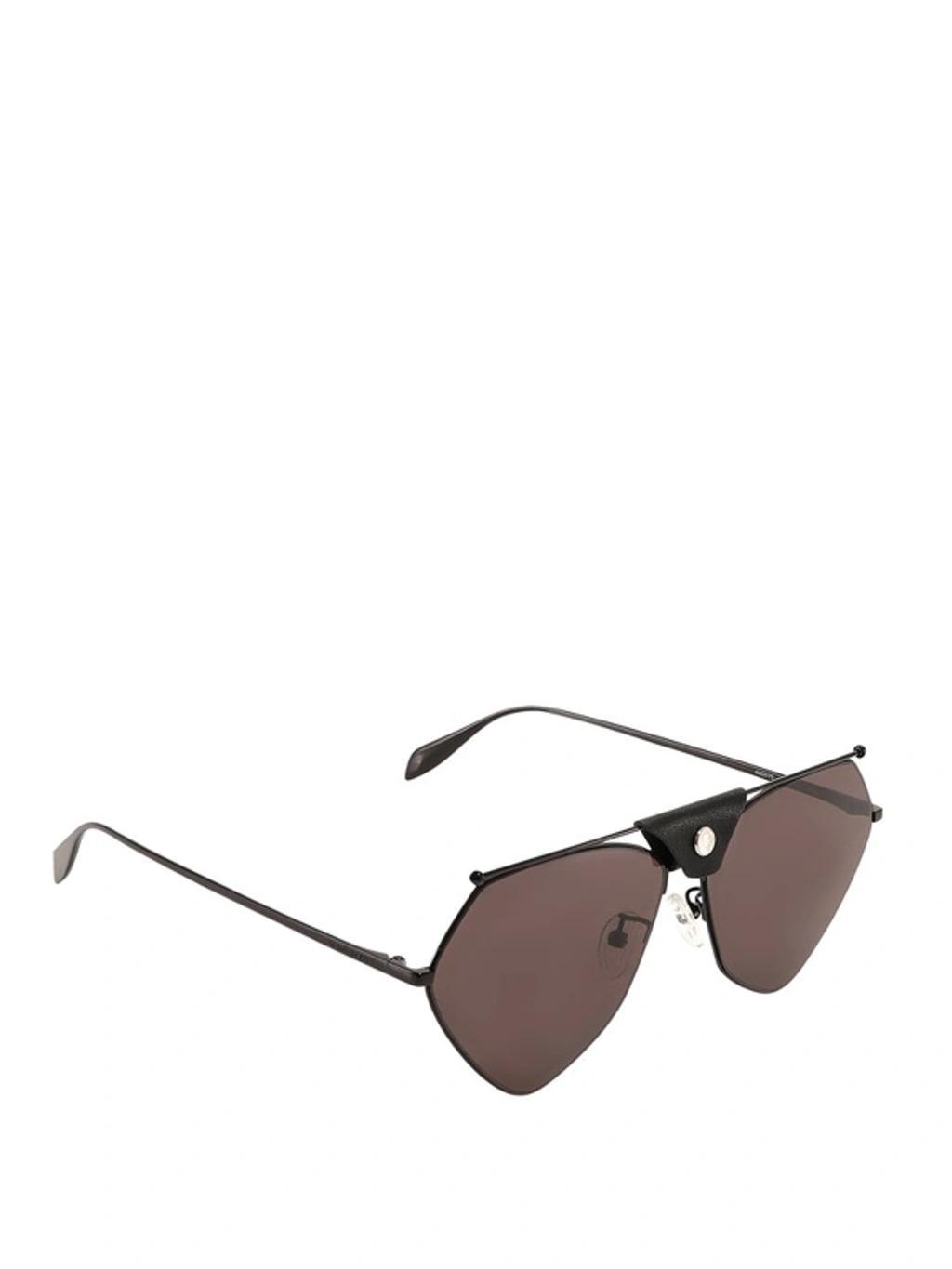 Eyewear Geometric Frame Sunglasses In Black Product Image