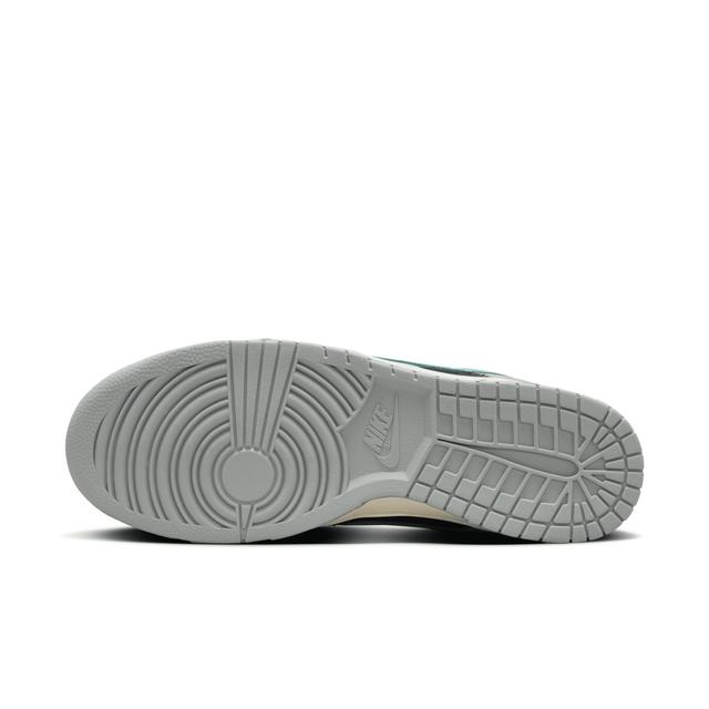 Nike Men's Dunk Low Retro Premium Shoes Product Image