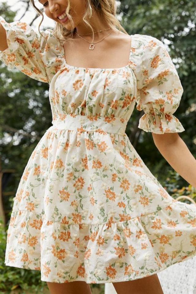 FLORAL SWEET PUFF SLEEVE DRESS Product Image