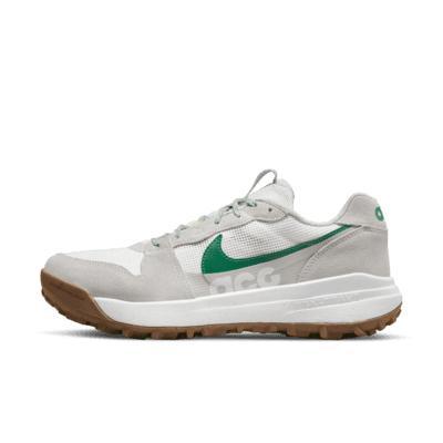 Nike ACG Lowcate Shoes Product Image