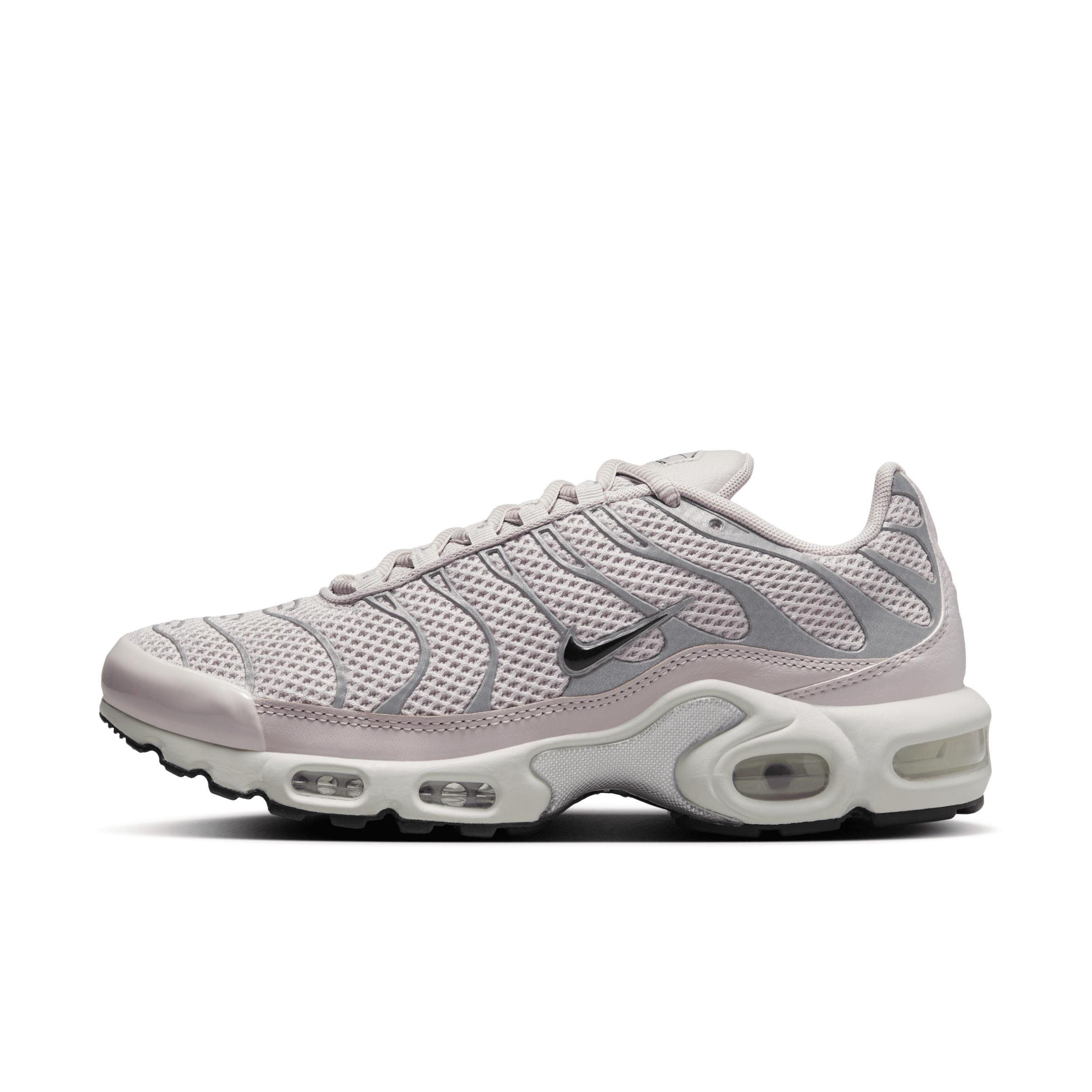 Nike Women's Air Max Plus Shoes Product Image