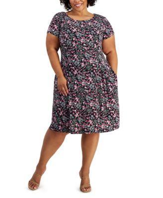 Plus Size Printed Fit & Flare Short-Sleeve Dress Product Image