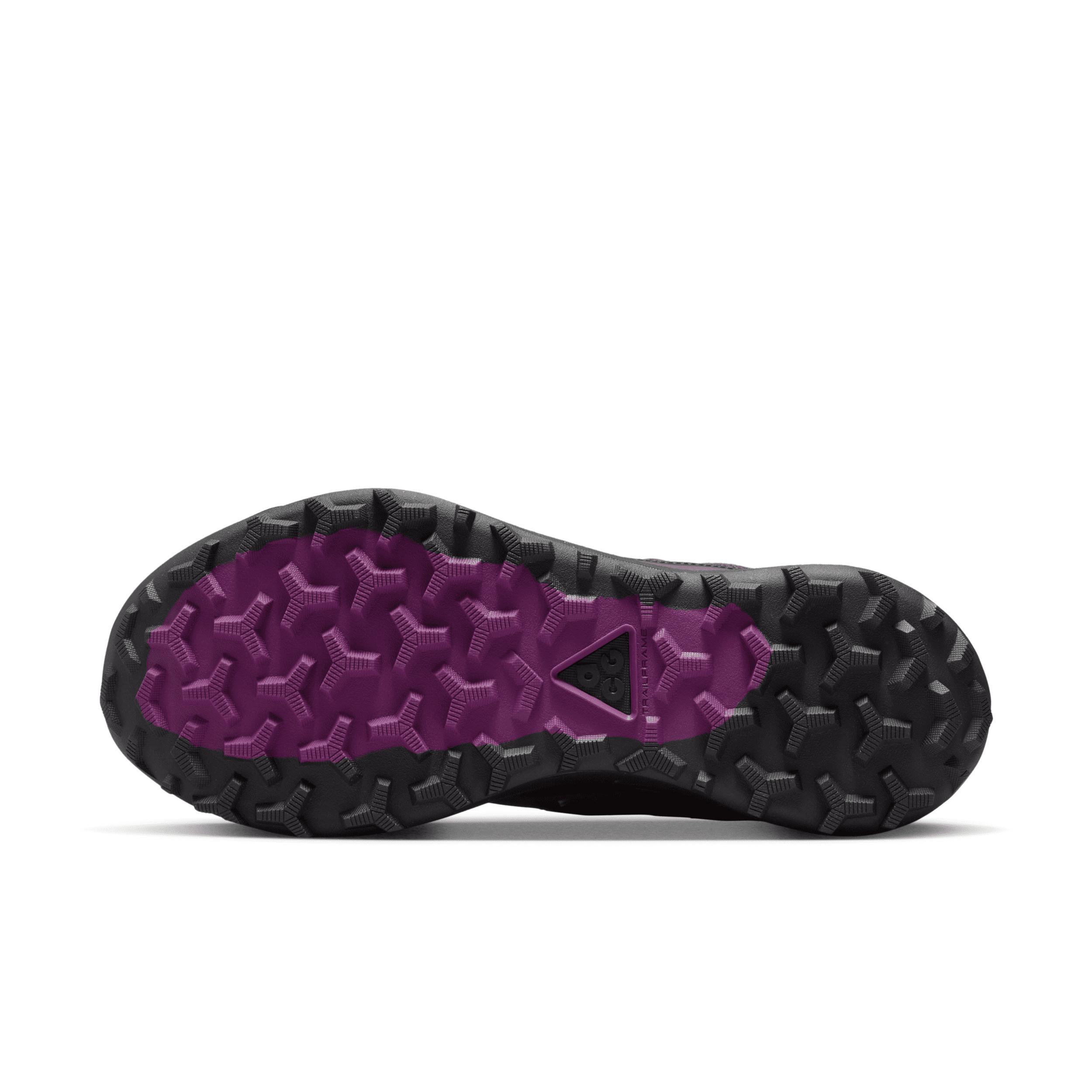 Men's Nike ACG Lowcate Shoes Product Image