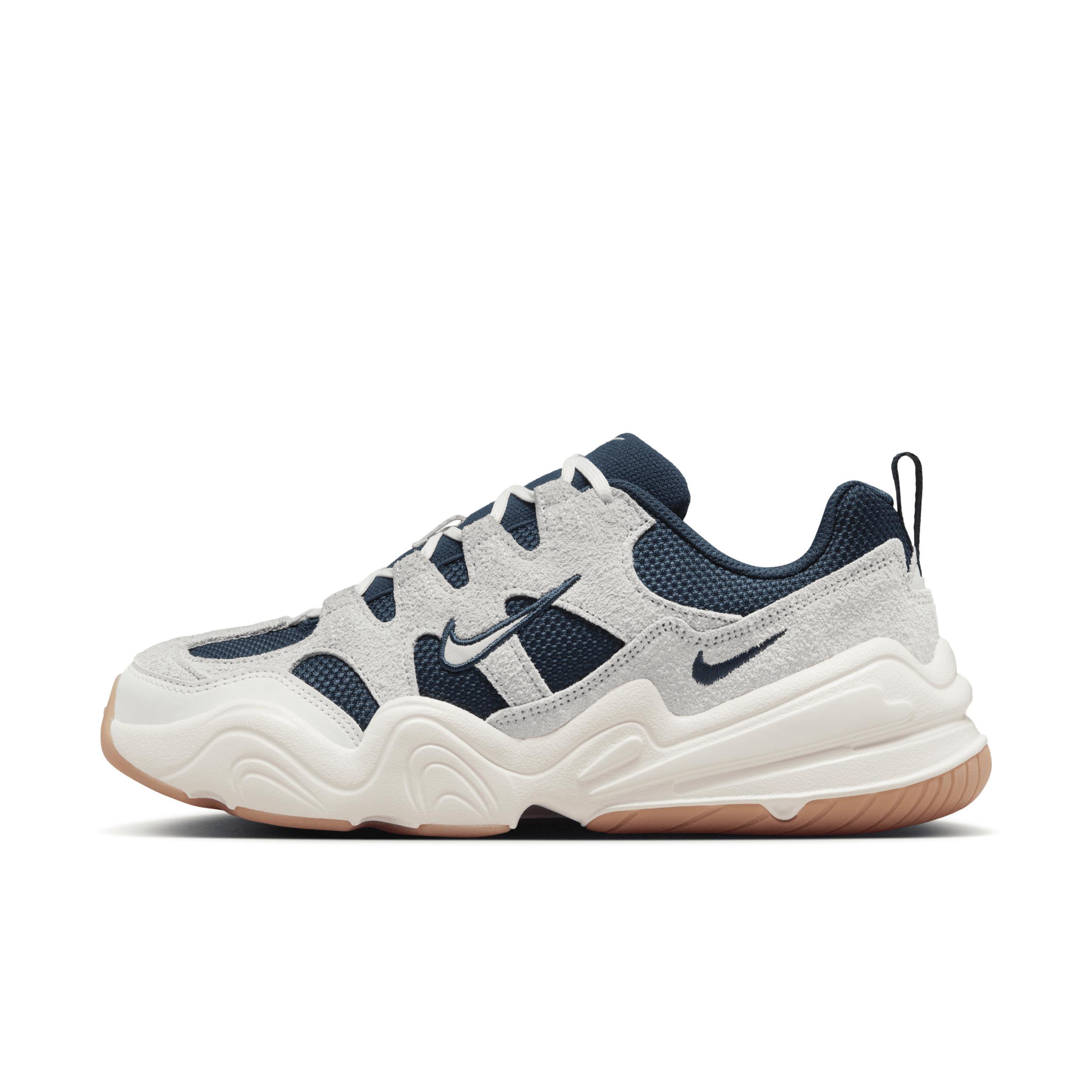 Nike Women's Tech Hera Shoes Product Image