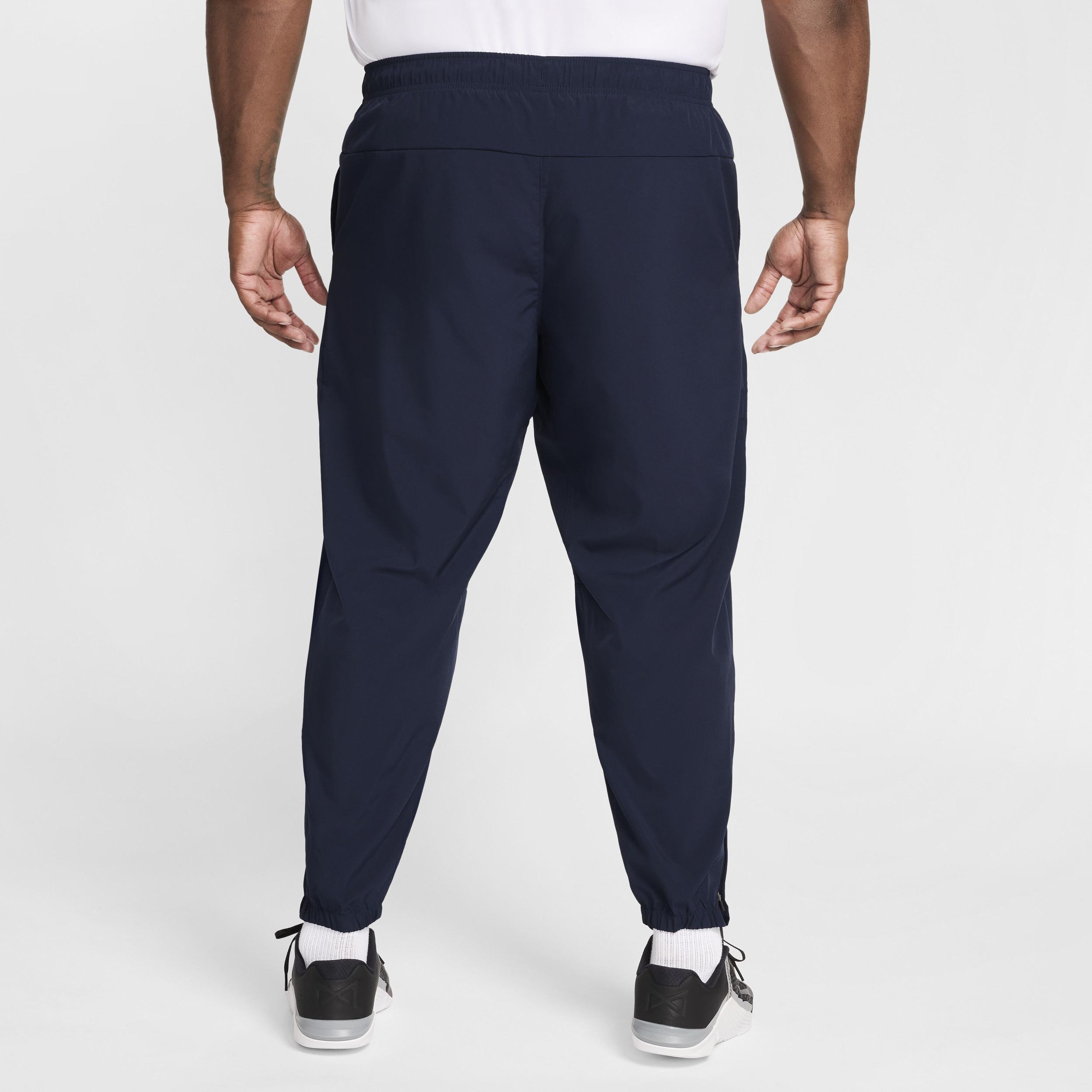 Nike Men's Form Dri-FIT Tapered Versatile Pants Product Image