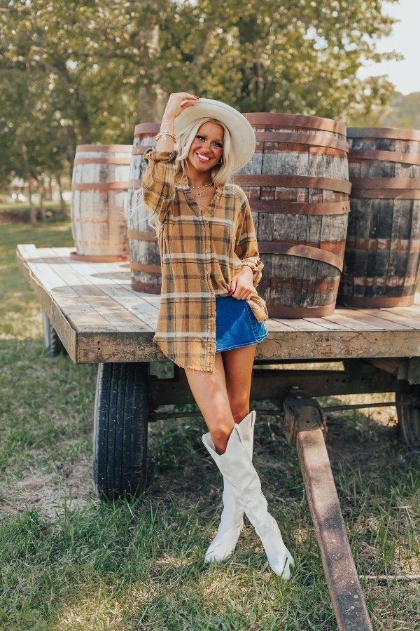 Hayride Happiness Vintage Wash Plaid Tunic in Camel Product Image