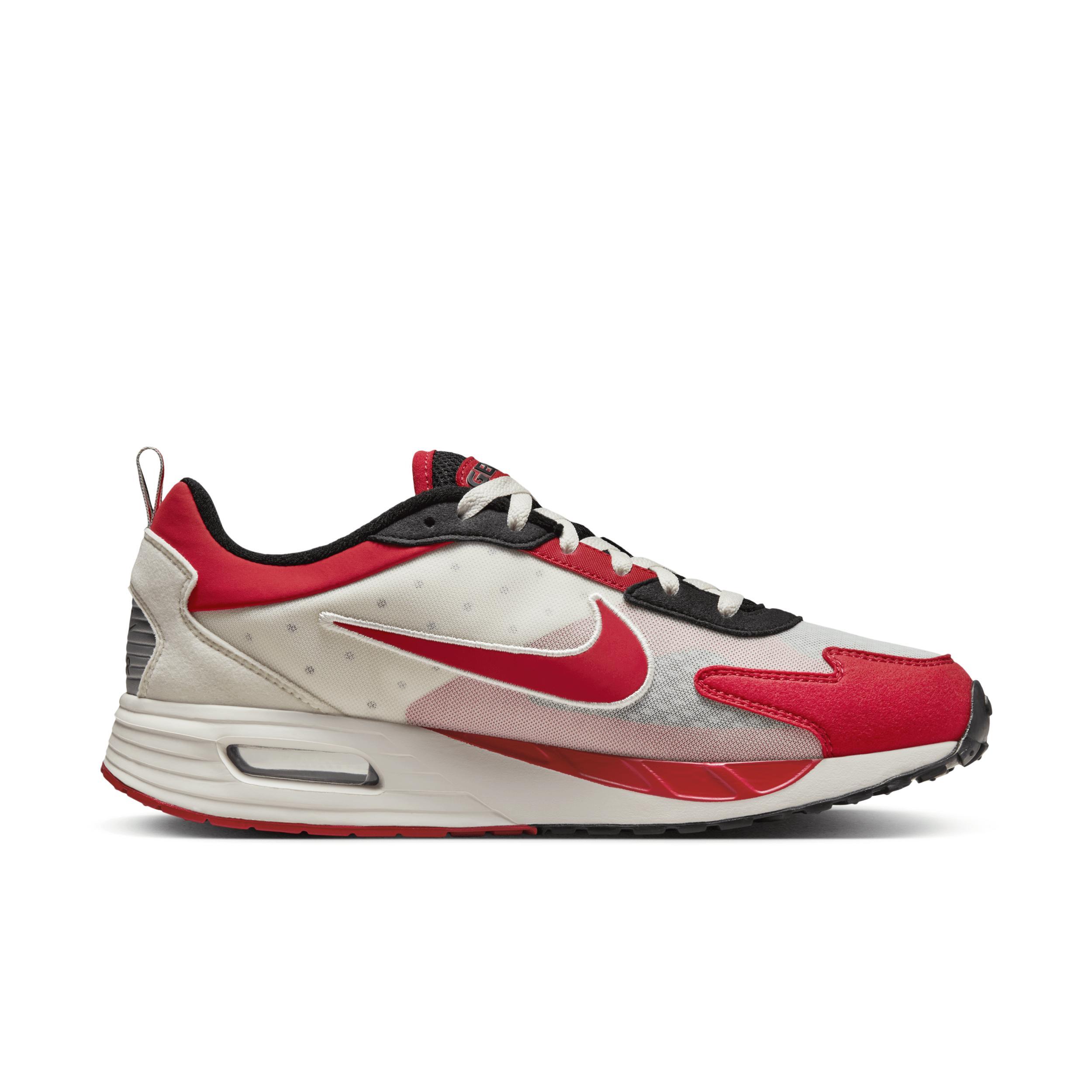 Georgia Nike Mens Air Max Solo Shoes Product Image