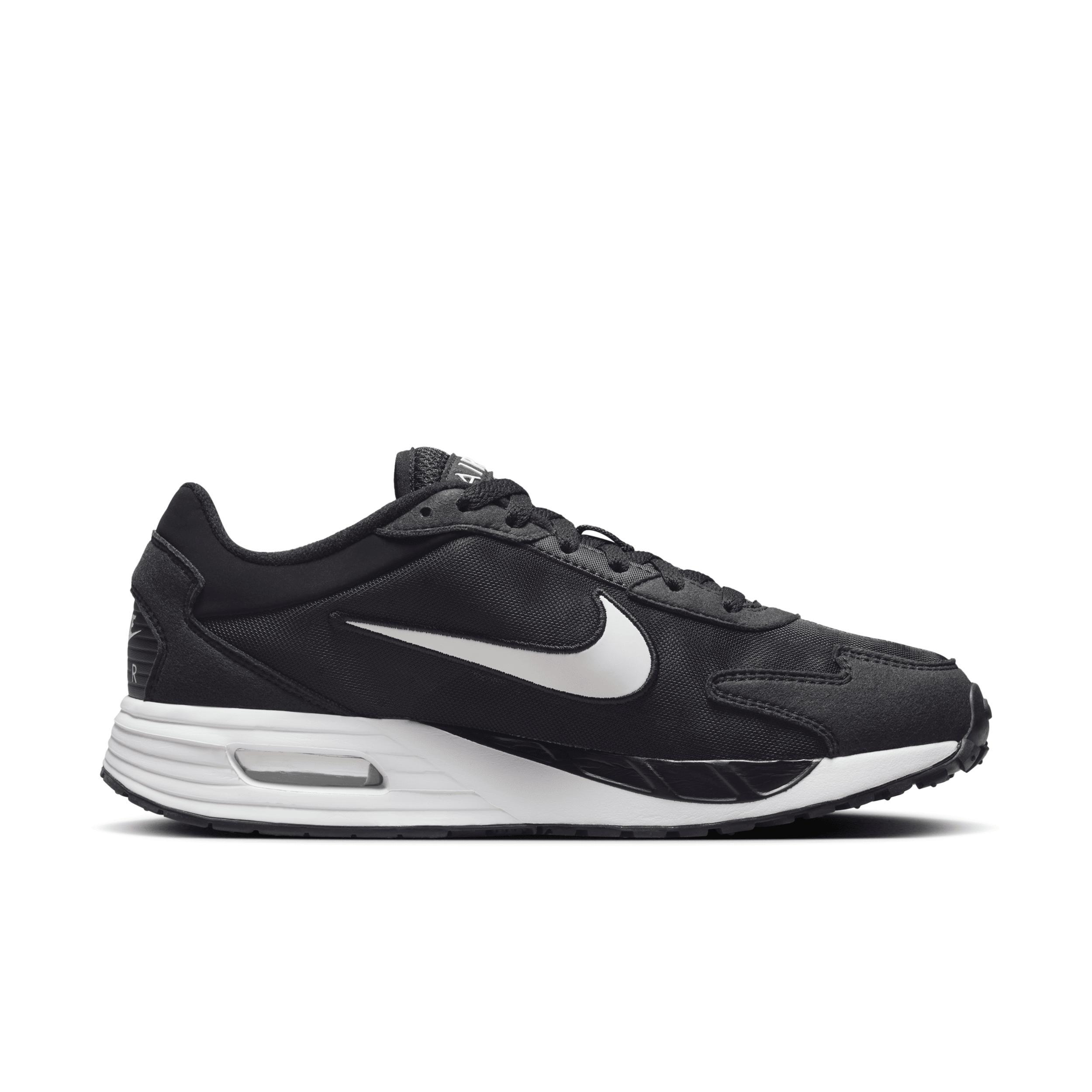 Nike Men's Air Max Solo Shoes Product Image