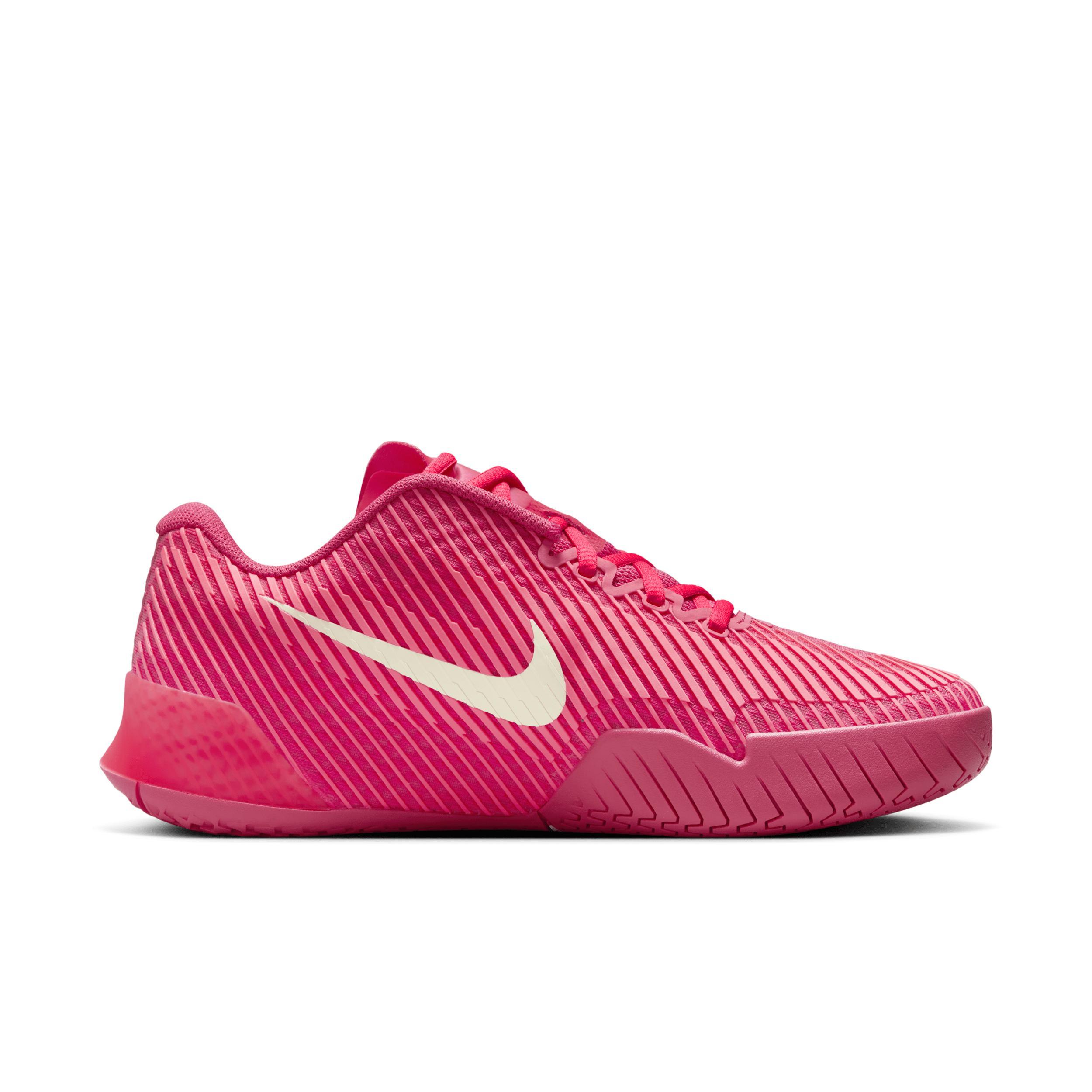 Nike Women's Court Air Zoom Vapor 11 Hard Court Tennis Shoes Product Image