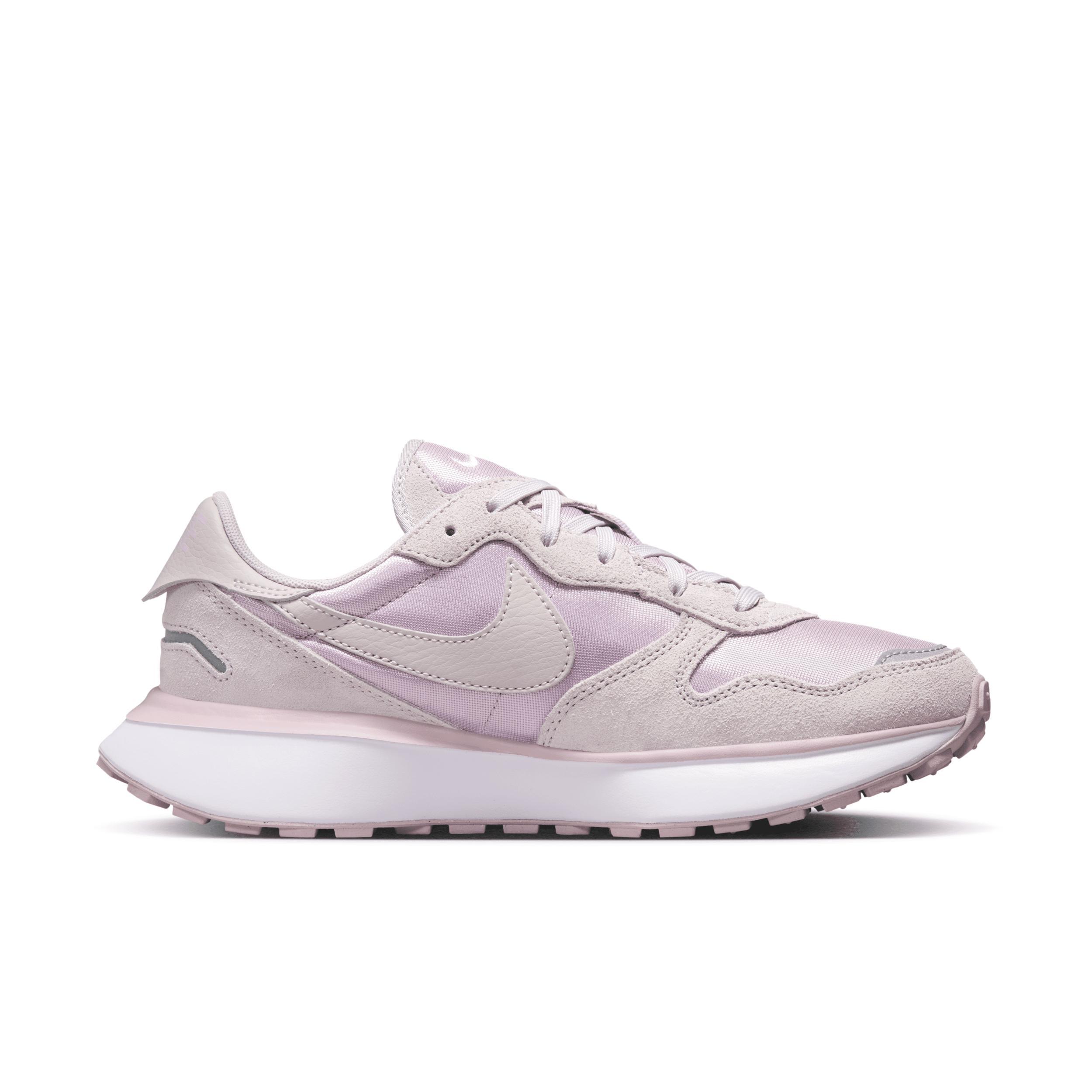 Nike Women's Phoenix Waffle Shoes Product Image