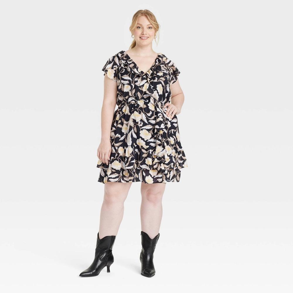 Womens Short Sleeve Mini A-Line Dress - Universal Thread Black Floral Product Image