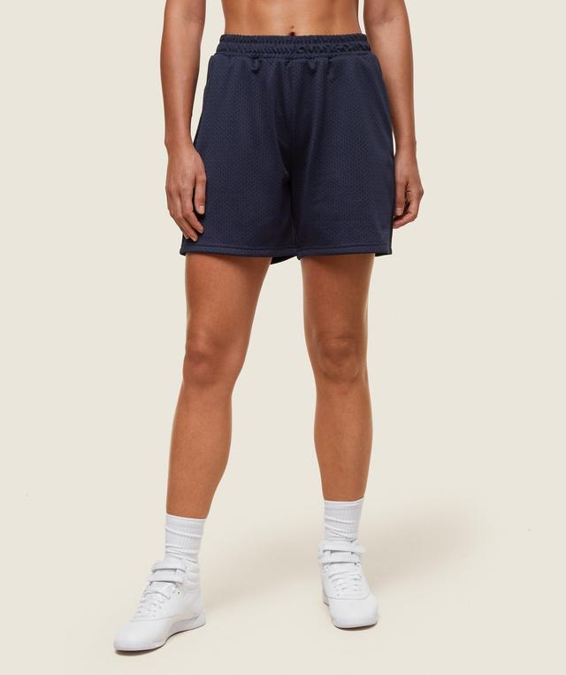 everywear Basketball Shorts Product Image