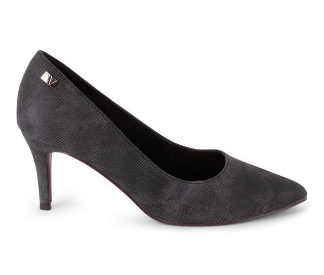 Women's Gloria Vanderbilt Greer Pumps Product Image