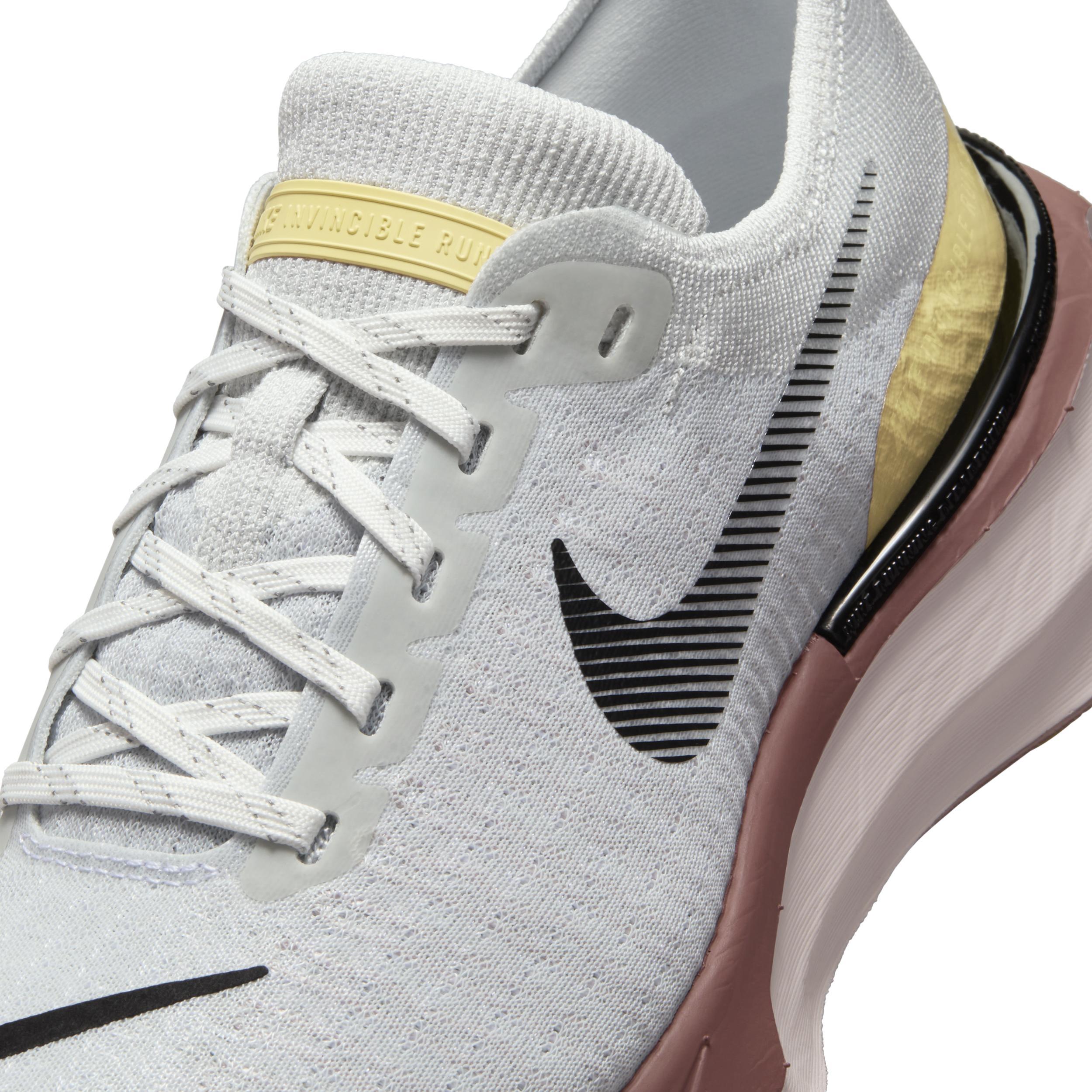 Nike Women's Invincible 3 Road Running Shoes (Extra Wide) Product Image