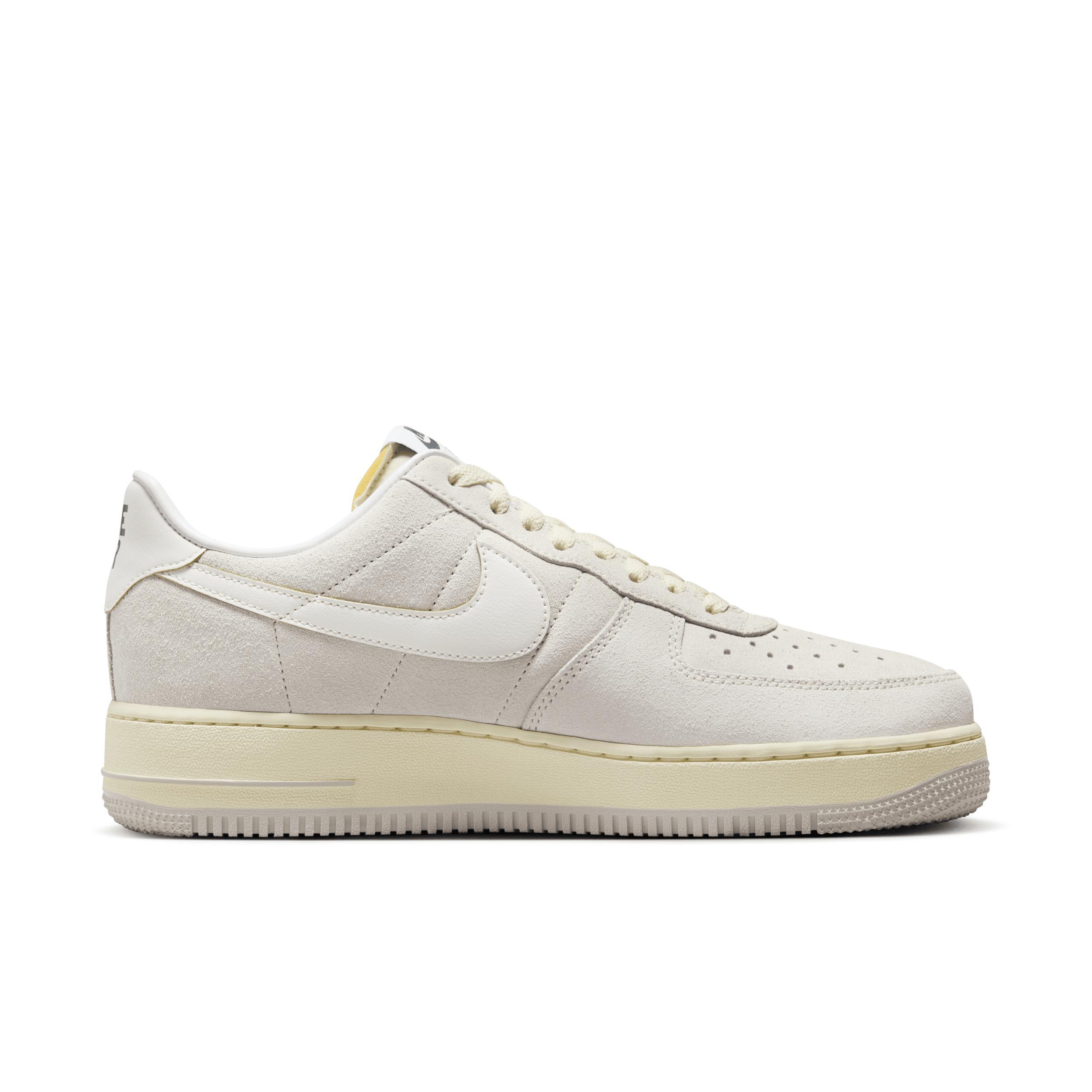 Nike Air Force 1 07 Sneaker Product Image