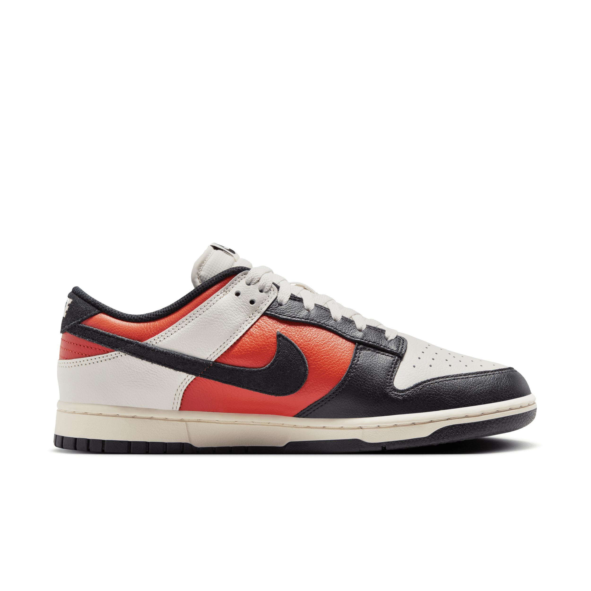 Nike Men's Dunk Low Retro SE Leather/Suede Shoes Product Image