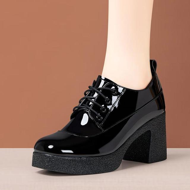 Block Heel Patent Lace-Up Shoes Product Image