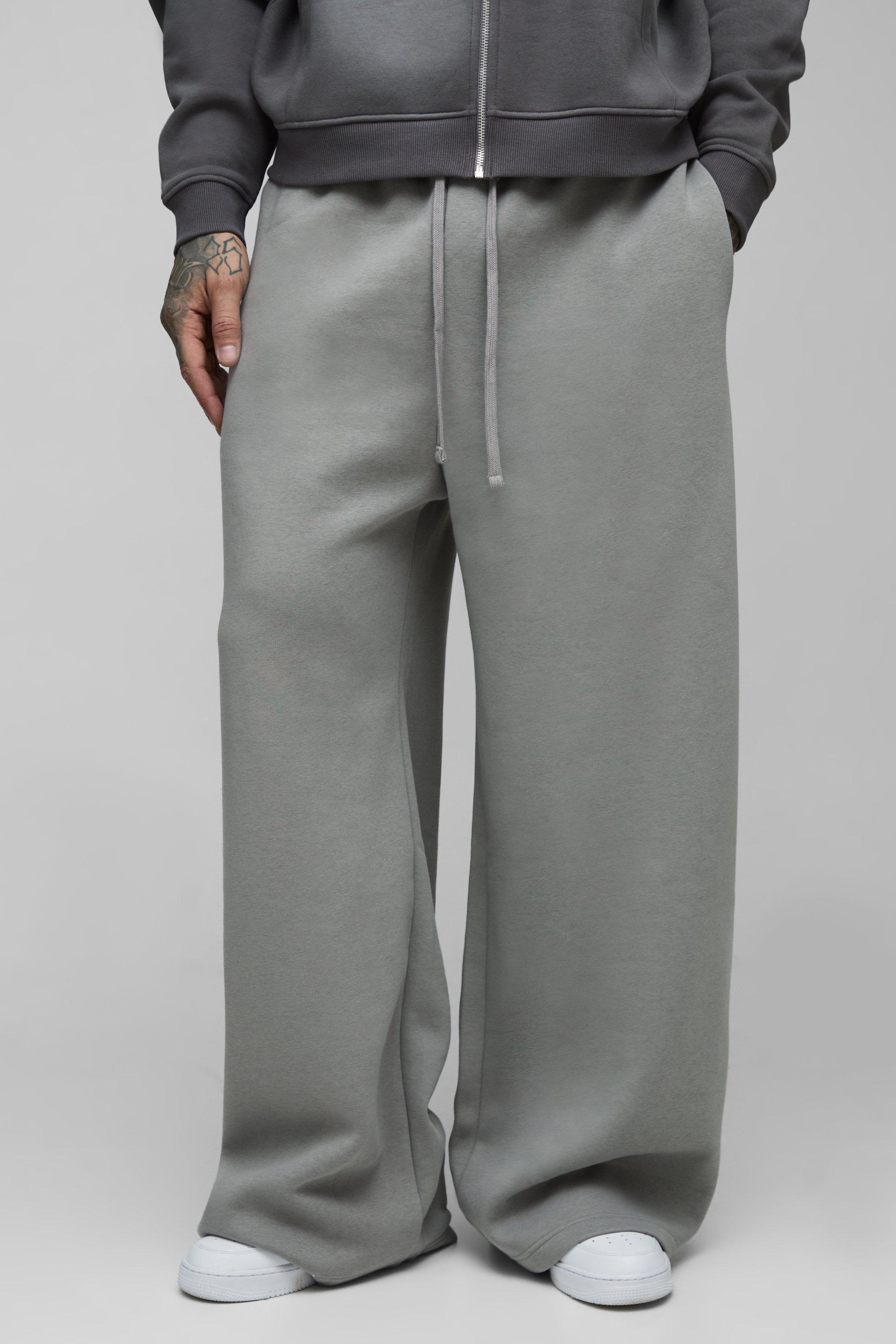 Tall 330GSM Basic Straight Fit Sweatpants | boohooMAN USA Product Image