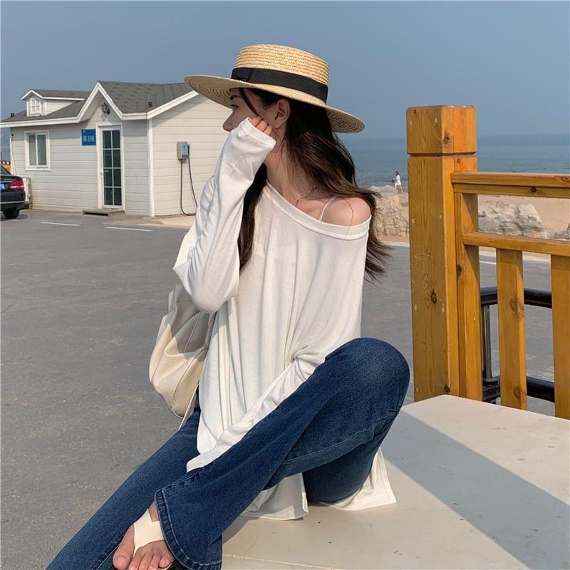 Long Sleeve Crew Neck Plain Slit Tee Product Image